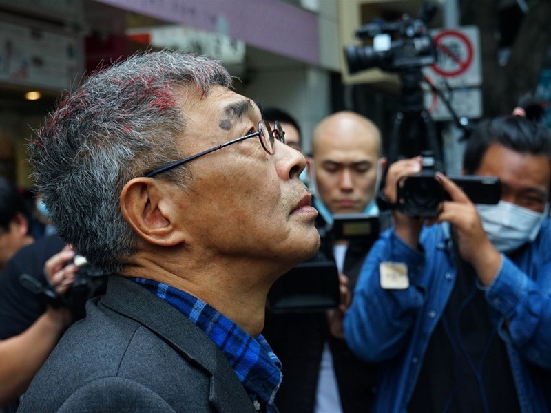 林榮基氏「机は膝をつかない」 台湾で自由を継承した香港人の追悼