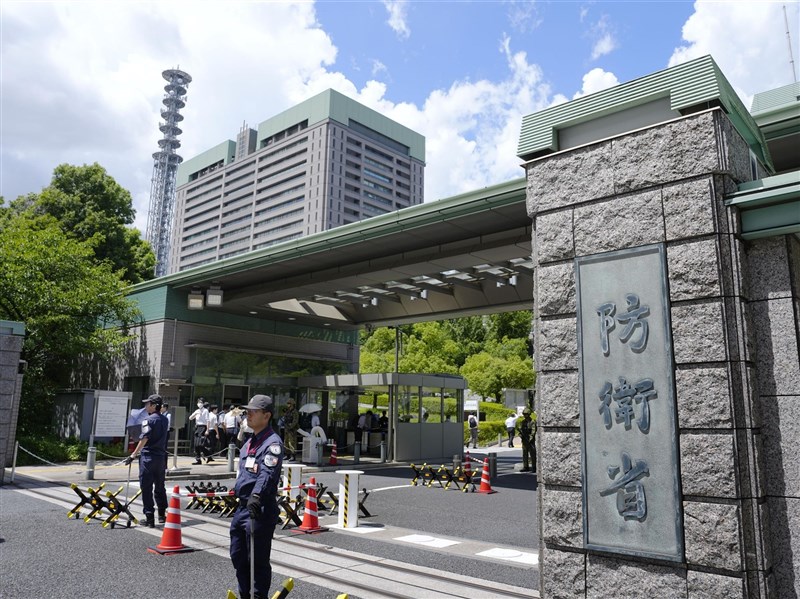 日本2027年防衛預算申請近1.8兆元 創下新高 日本2027年防衛預算申請近1.8兆元 創下新高