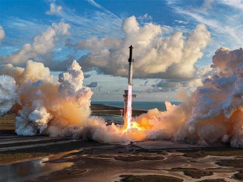 SpaceX星艦首進地球軌道 部署26顆星鏈衛星