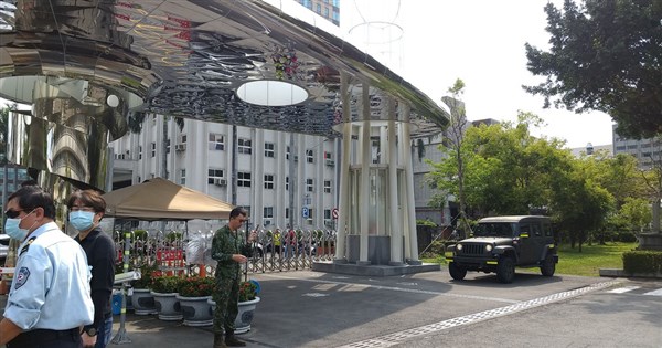 台中一中師生室內一律戴口罩 加強防疫 | 生活 | 重點新聞