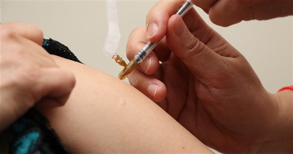 Re: [爆卦] CDC：國籍航空機組員接種第三劑疫苗