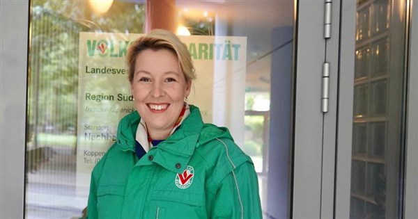 德國社民黨贏邦議會選舉 柏林迎來首位女市長 | 國際 | 重點新聞 |