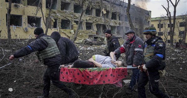 被指轟炸烏克蘭兒童醫院 俄羅斯稱是「假新聞」 | 國際 | 中央社 CN