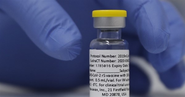 陳時中證實採購Novavax疫苗 逾200萬劑抵台時間待定 | 生活 |