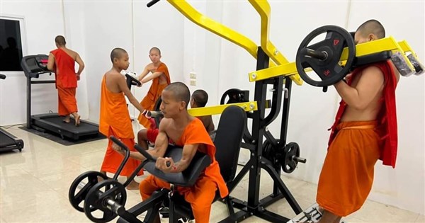 泰國寺廟引進健身觀念助僧侶減重 民眾意見兩極 | 國際 | 中央社 CN