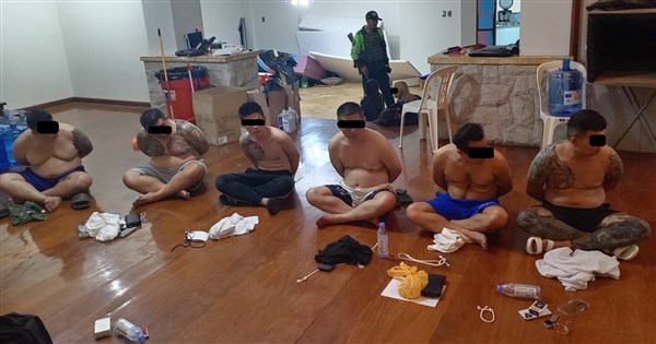 秘魯破獲台灣詐騙集團救出44人 受害者被逼打勒索電話每天僅吃1餐 | 國