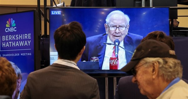 Re: [新聞] 【波克夏股東會】巴菲特痛批