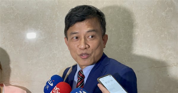 彭文正控前總統蔡英文論文不存在案 高院判敗訴