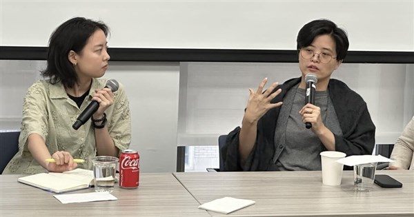 楊双子金翎哥倫比亞大學講座　暢談台灣認同與百合情愫