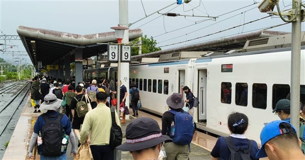 Re: [問卦] 用水柱沖不會比鏟子挖還好嗎