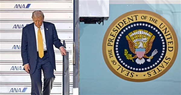 川普訪日 看好聚焦駐軍、國防支出、貿易及皮卡車