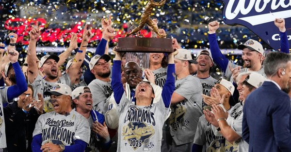 山本由伸連2天封鎖藍鳥打線奪世界大賽MVP  道奇成25年來首支連霸球隊