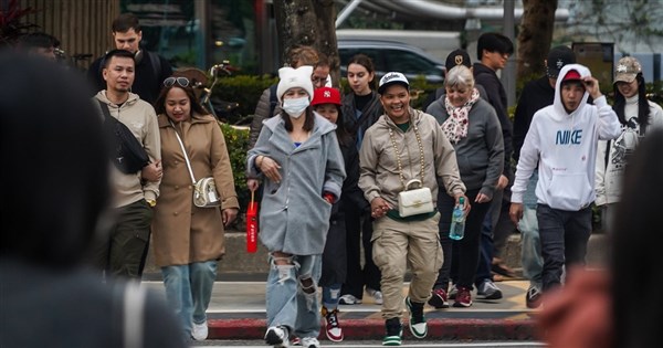 早安世界》未來一週先濕後乾 中部以北18、19日低溫探15度
