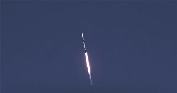 福衛八號首顆衛星齊柏林入軌 海外地面站通聯成功