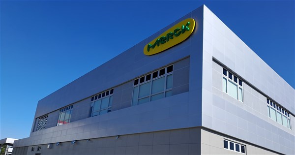 默克高雄半導體科技旗艦園區落成 集團迄今全球最大單一投資 | 產經 | 中央社 CNA 默克高雄半導體科技旗艦園區落成 集團迄今全球最大單一投資 | 產經 | 中央社 CNA