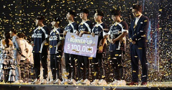 AIC傳說對決國際錦標賽 台灣戰隊閃電狼奪亞軍