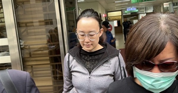 徐巧芯大姑劉向婕涉洗錢　高院裁定80萬交保、電子腳鐶監控