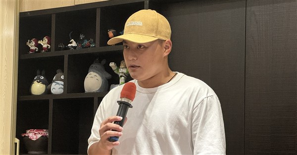 黃勇傳轉戰中國城市棒球聯賽　盼把握重返球場機會