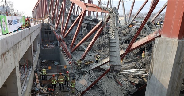 韓國光州工地倒塌4人遭埋 已救出1人推測死亡