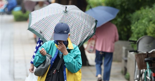 早安世界》北北基宜今明防大雨 明晚冷氣團南下14、15日最冷探12度