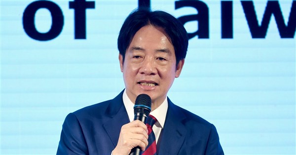 賴總統:年改是為財政永續 破產風險不該下一代承擔