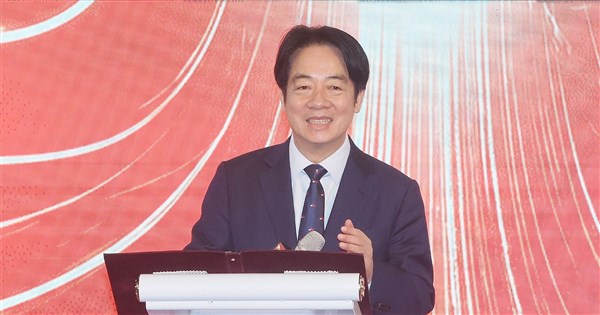 總統:台灣不容協助侵略者 願與澤倫斯基交換訊息