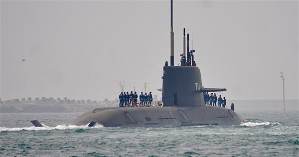 海鯤艦29日首次潛航測試 台船:工期未較他國久