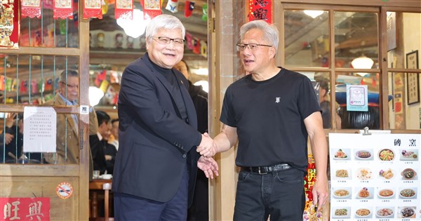 黃仁勳:輝達晶圓需求大 台積電未來10年產能至少翻倍