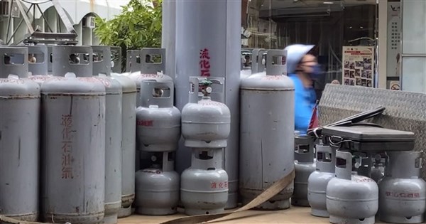 穩物價 政院拍板4月起液化石油氣貨物稅減徵50%