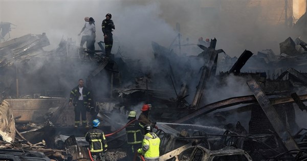 イスラエルがレバノンを攻撃、89人死亡 イランは米イ停戦からの離脱を警告