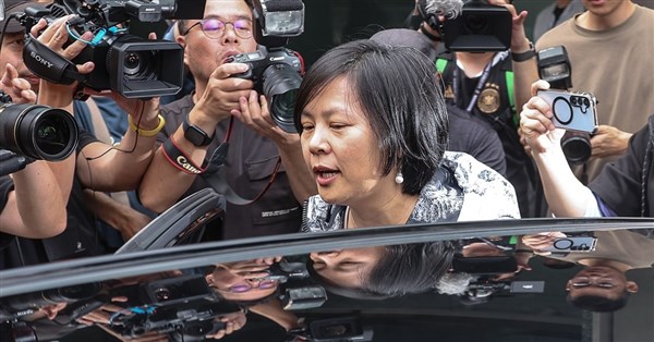 李貞秀遭民眾黨開除黨籍 喪失不分區立委資格