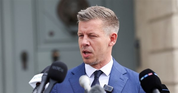 Hungarian Election Winner Magyar Pledges to Suspend State Media, Ensure Press Freedom