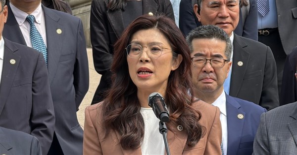 台湾民主基金会：政党補助原則に基づき国民党の中国訪問申請を処理