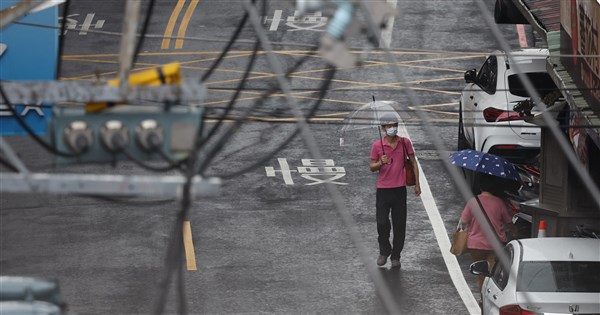 北東からの季節風が弱まり雨は小康状態へ、23日には前線の通過で全国的に雨の予報