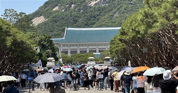 北朝鮮が再び弾道ミサイルを複数発射、韓国が緊急安全保障会議を開催