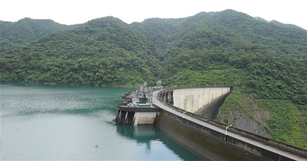 翡翠ダムの「水使用料」徴収問題、経済部「水力発電は法律上徴収対象外」と反論