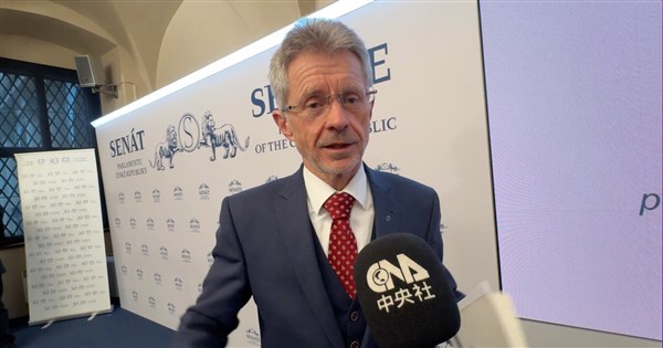 チェコ上院議長、台湾訪問を表明　政府の専用機拒否を「中国への配慮」と批判