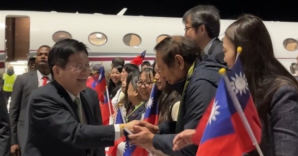 林佳龍任總統特使抵達史瓦帝尼 將參與史王慶典[影]