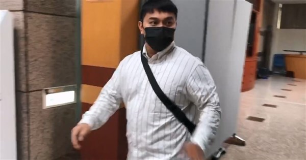 歌手・邱軍、飲酒運転死亡事故で起訴、LINE会話が法廷で提示される