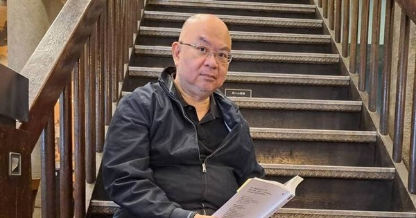 Gazing at the Blue Sky Through Iron Bars: Choy Chi-keung Visits Famous Dwellings to Send Hope to Imprisoned Friends
