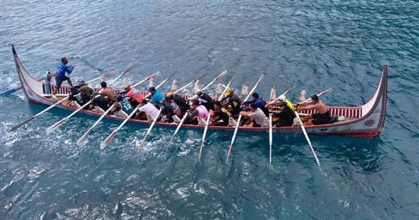 Lanyu's Largest Modern 20-Person Plank Boat to Sail to Batanes in June, Reconnecting Ancient Sea Route