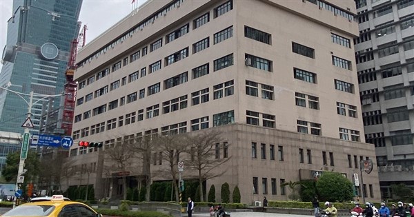台北市信義区で市民が拾ったGoProに盗撮動画、名乗り出た男を書類送検