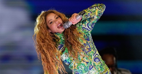 Shakira''s Free Concert in Rio Attracts 2 Million Fans, Generating $160 Million in Tourism Revenue