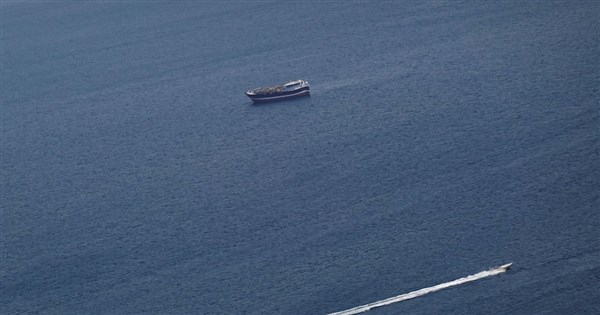米、ホルムズ海峡護衛作戦を停止 - イラン交渉進展