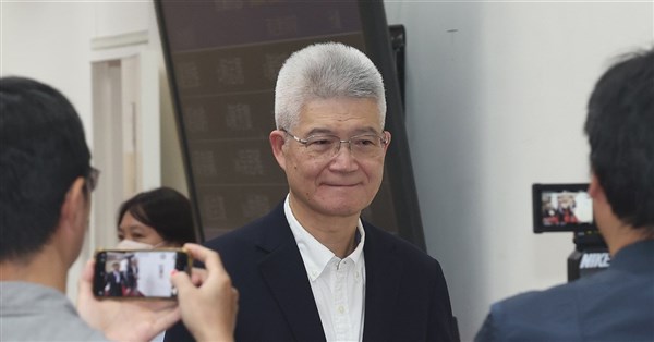 公共テレビ董事長の胡元輝氏が国会から退席求められる メディア改革学社が共同声明で非難