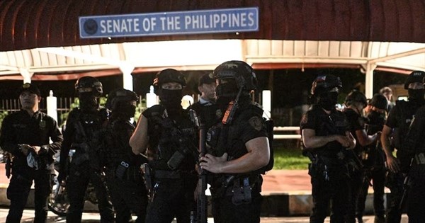 フィリピン上院警備隊と国家捜査局が対峙　大統領府「互いに威嚇発砲」