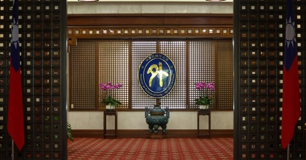 海外メディアのアンカーがホテルから中継を拒否されたと主張　台湾外交部「宿泊施設の管理上の誤解」と説明