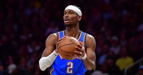 サンダーのアレクサンダーがNBA年間MVPを連続受賞、ジョーダンやレブロンなど伝説的な選手に並ぶ[映像あり]