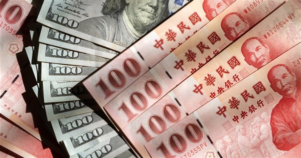 中東情勢がインフレ懸念を増幅、台湾ドルは一時31.7元を割るも引け際に反発