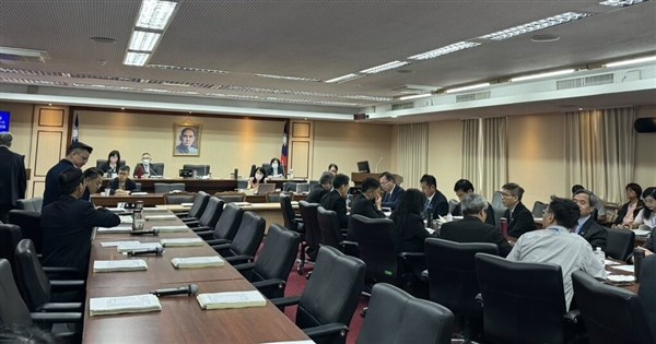 台湾高速鉄道で信号異常による遅延、交通部が応変センターを設置